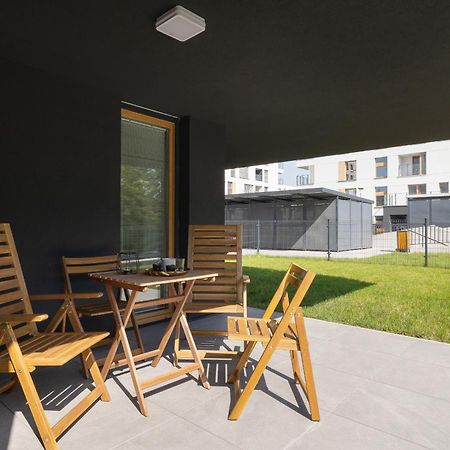 קטוביץ Luxury Two Bedroom Apartment With Terrace And Parking By Renters Prestige מראה חיצוני תמונה