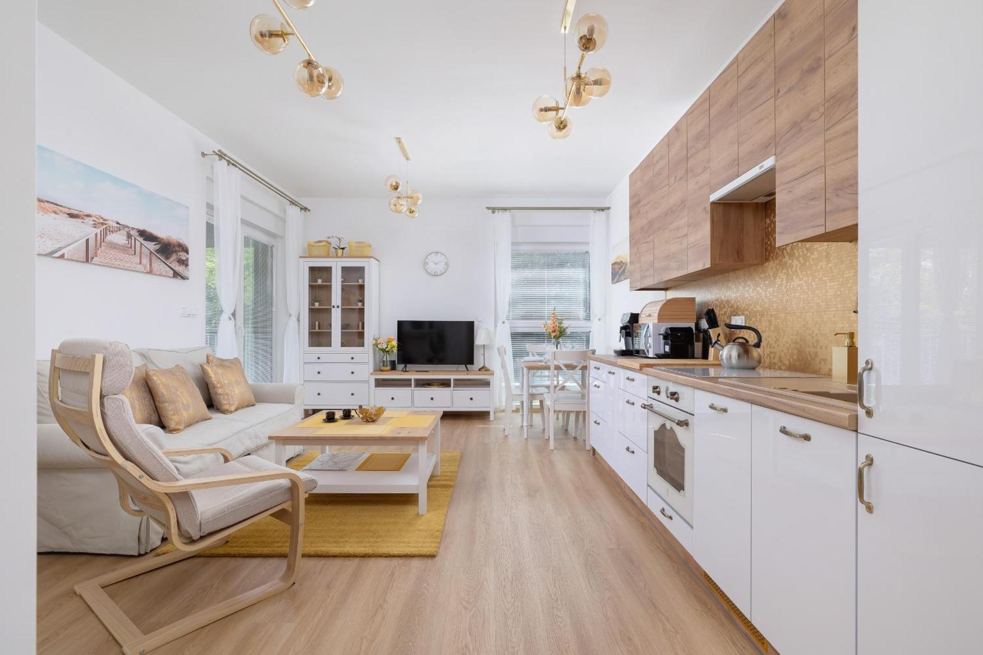 קטוביץ Luxury Two Bedroom Apartment With Terrace And Parking By Renters Prestige מראה חיצוני תמונה